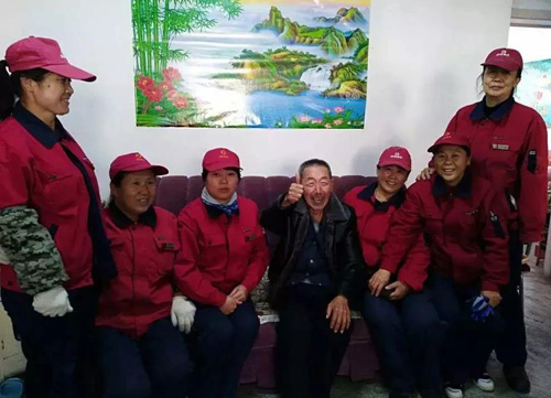 暖暖重阳节,金泰物业各项目开展各种关爱老人活动!(图7) 暖暖重阳节,金泰物业各项目开展各种关爱老人活动!(图7)
