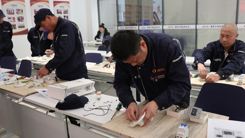 金泰物业开展星级维修员技能大赛活动(图2) 金泰物业开展星级维修员技能大赛活动(图2)
