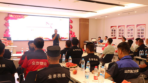 退伍军人不褪色,物业岗位增光彩!(图1) 退伍军人不褪色,物业岗位增光彩!(图1)