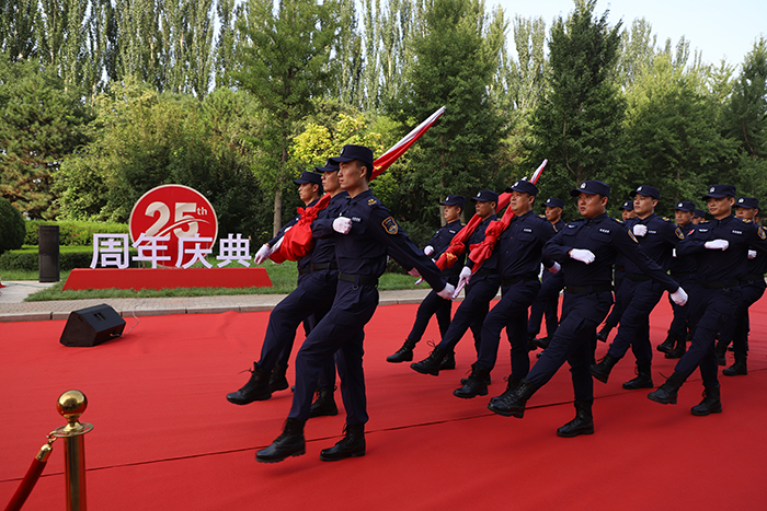 感恩相伴、共赢未来——金泰物业祝金达集团25岁生日快乐!(图7) 感恩相伴、共赢未来——金泰物业祝金达集团25岁生日快乐!(图7)
