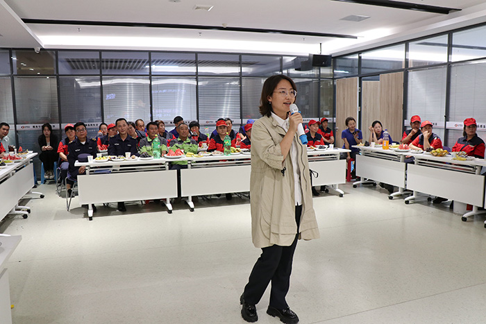 共庆团圆、共享佳节——金泰物业中秋节员工联欢会(图5) 共庆团圆、共享佳节——金泰物业中秋节员工联欢会(图5)