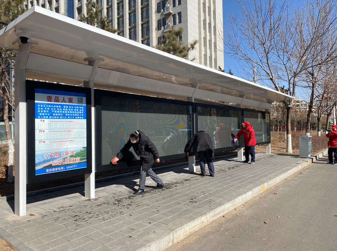 城市更文明,生活更美好——金泰物业多项目、楼院获评朝阳市“绿美”荣誉!(图7) 城市更文明,生活更美好——金泰物业多项目、楼院获评朝阳市“绿美”荣誉!(图7)