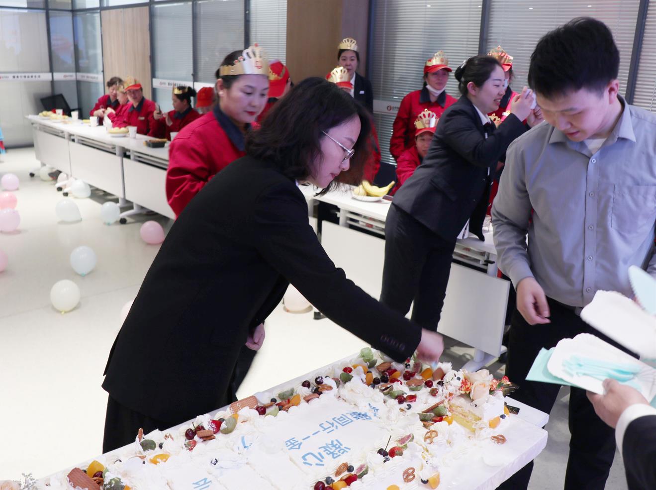 凝心聚力,温暖同行——春暖花开,共赴生日之约(图4) 凝心聚力,温暖同行——春暖花开,共赴生日之约(图4)