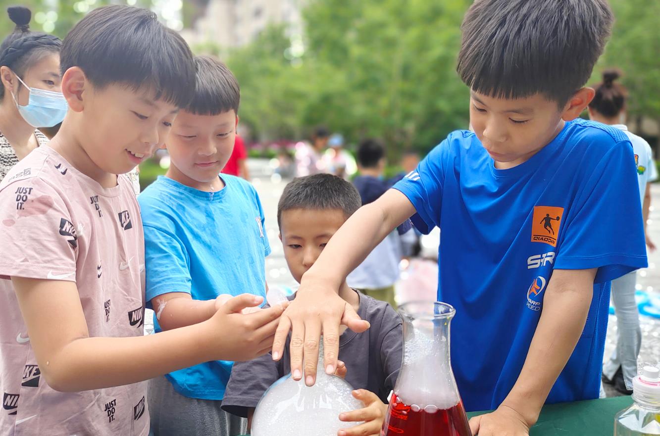 六一“泰”快乐,金泰物业开展多彩儿童节活动(图8) 六一“泰”快乐,金泰物业开展多彩儿童节活动(图8)