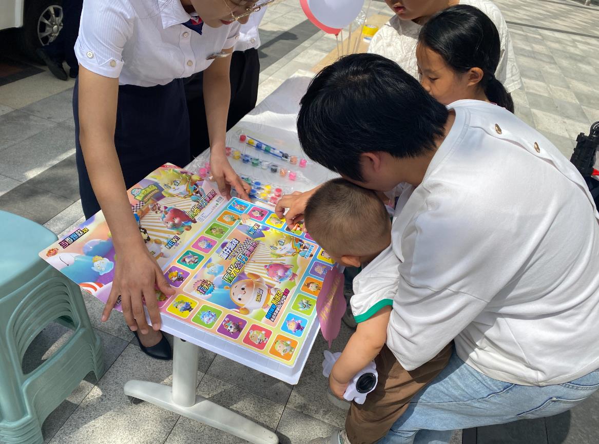 六一“泰”快乐,金泰物业开展多彩儿童节活动(图10) 六一“泰”快乐,金泰物业开展多彩儿童节活动(图10)