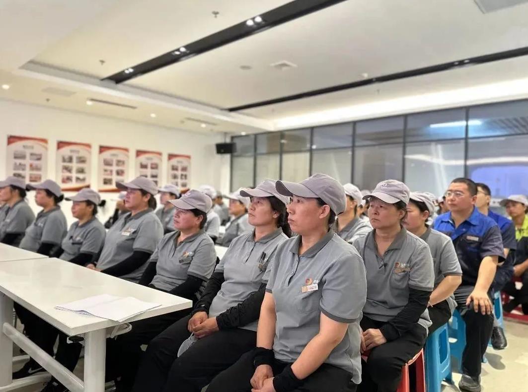 普法讲座——提升法治观念、增强维权意识(图3) 普法讲座——提升法治观念、增强维权意识(图3)