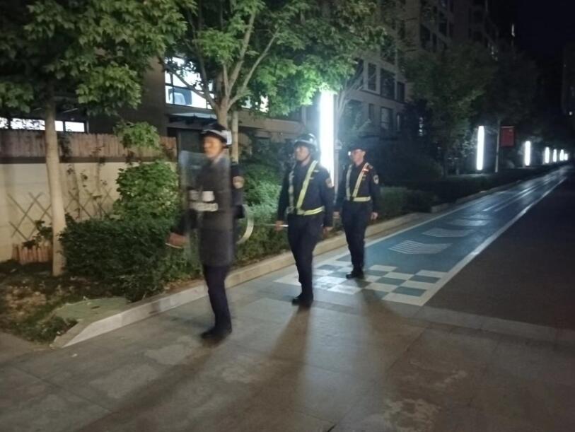 迎国庆、中秋双节专项治安保卫及安全服务检查(图13) 迎国庆、中秋双节专项治安保卫及安全服务检查(图13)